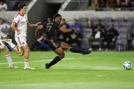 Jeremy Ebobisse and Frankie Amaya each score as LAFC beats Toronto 2-0 for 6th straight victory – Winnipeg Free Press