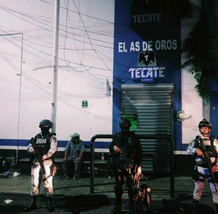 Operativos en bares del centro dejan ocho detenidos