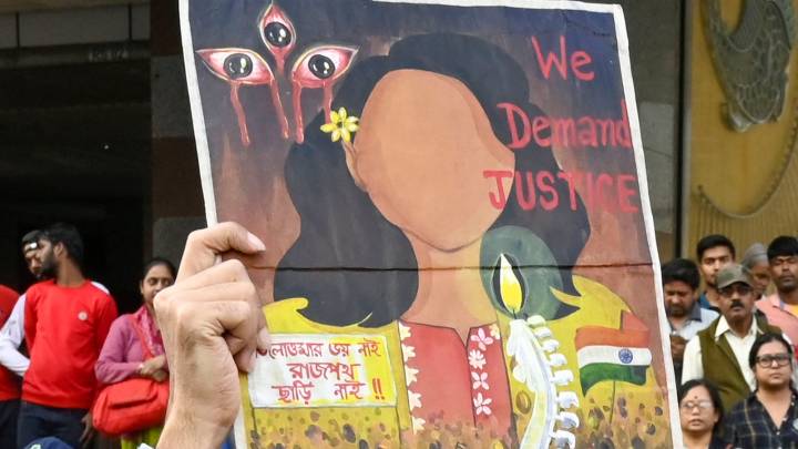 Odisha Women’s Commission Team Heads to Durgapur to Assist MBBS Gang-Rape Survivor, Alleges Lack of Support from WB Commission