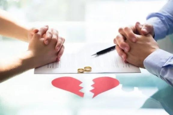 Pidió el divorcio tras 44 años de matrimonio y la Justicia se lo concedió pese a la oposición de su esposa