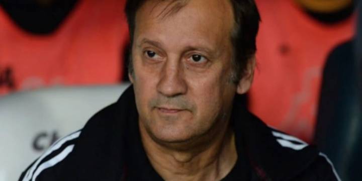 Entrevista con Walter Perazzo: los dos equipos que sueña dirigir, la huella de Bilardo y Pellegrini y por qué es tan difícil el ascenso