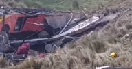 Terrible tragedia en ruta norteña: desbarrancó colectivo y hay 15 muertos