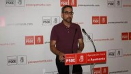 El socialista Castillo tilda de "magistral" la gestión de Moreno en la crisis del cribado y ataca al PSOE