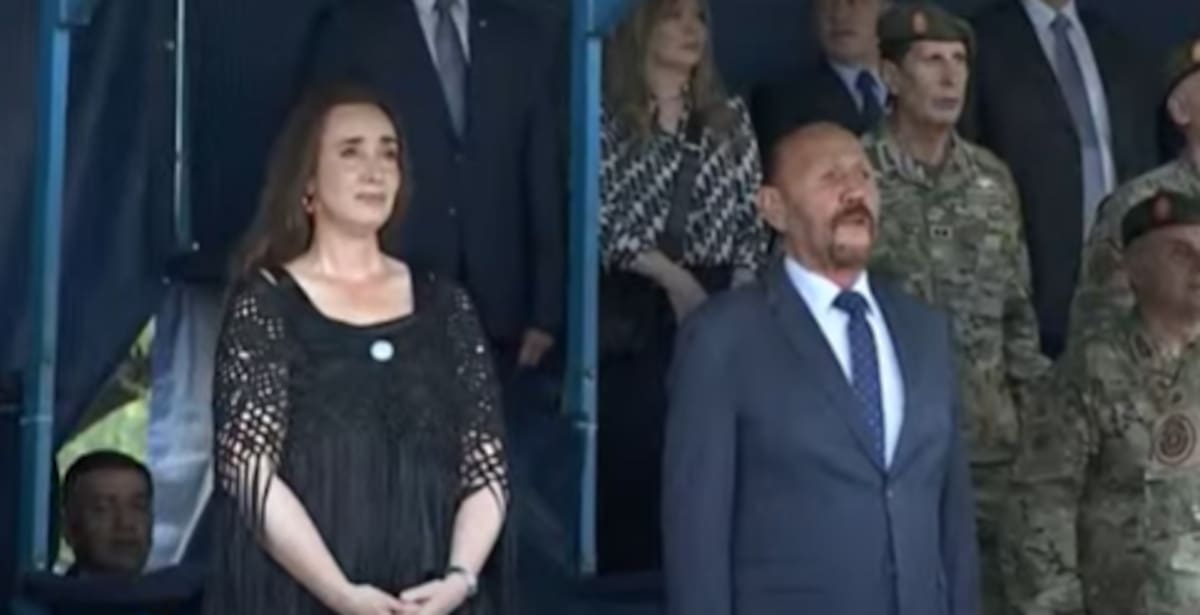 "Hagamos el esfuerzo de unirnos". Insfrán y Villarruel se mostraron juntos en un acto homenaje a caídos por un ataque de Montoneros