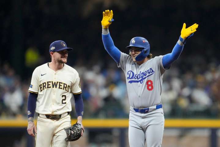 Where to watch Dodgers vs. Brewers Game 2: MLB Playoffs free stream
