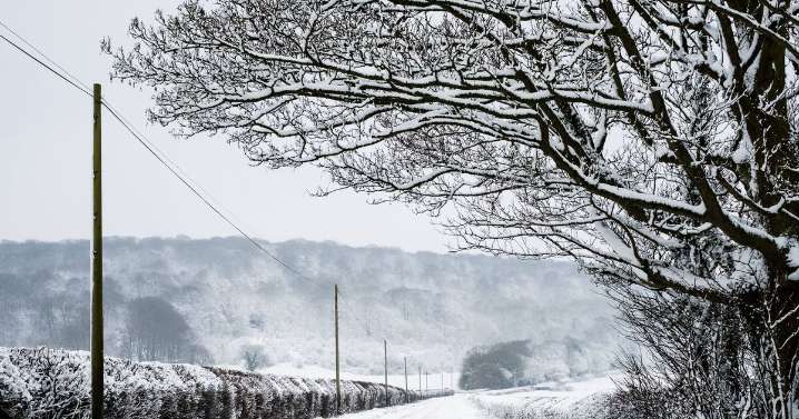 Snow expected in UK as weather maps show 3cm forecast ahead of