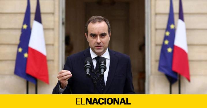 Dimite el primer ministro francés, Sébastien Lecornu, pocas horas después de anunciar su gobierno