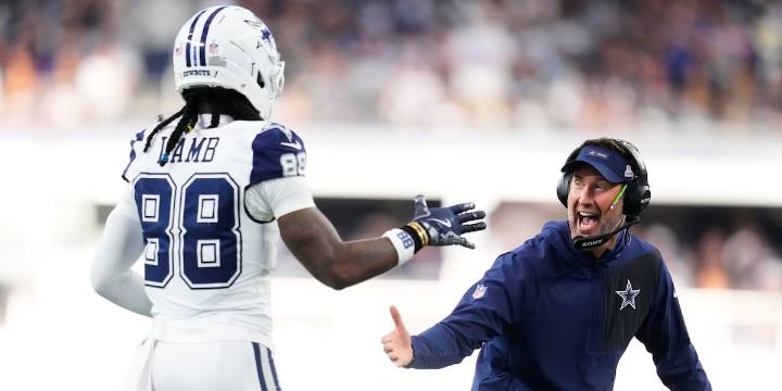 Lamb has a 74-yard TD catch and Bland gets a pick-6 as Cowboys beat Commanders 44