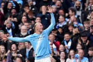 Erling Haaland scores twice as Manchester City beat Everton to climb above Liverpool in the Premier League