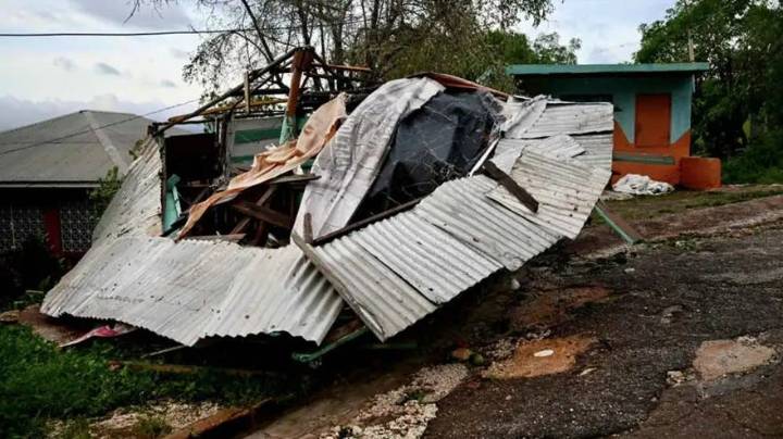 100 turistas argentinos están varados en Jamaica por el huracán Melissa: encerrados en el hotel