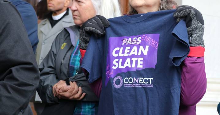 CT resumes Clean Slate erasures after two