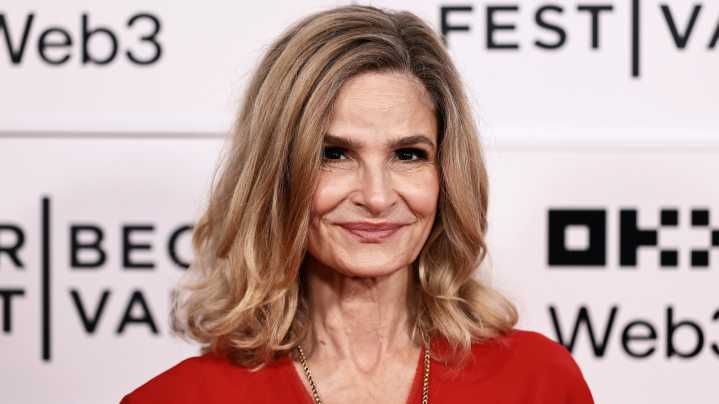 What Kyra Sedgwick Looks Like Going Makeup Free