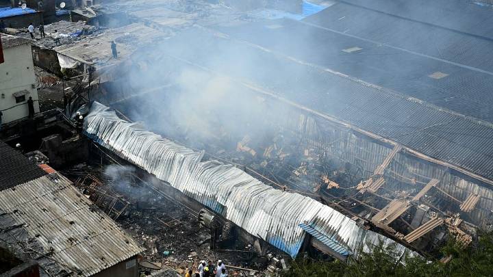 Mumbai: Major Fire Breaks Out At Commercial Units In Malad's Sanjay Nagar; No Injuries Reported (Video)