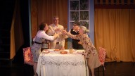 "Los árboles mueren de pie" sigue conmoviendo corazones y cierra su temporada con nuevas funciones