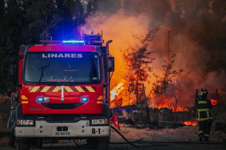 Cada dos días muere una persona en Chile por incendios: ExpoFuego 2025 abre la discusión sobre prevención y cultura de seguridad