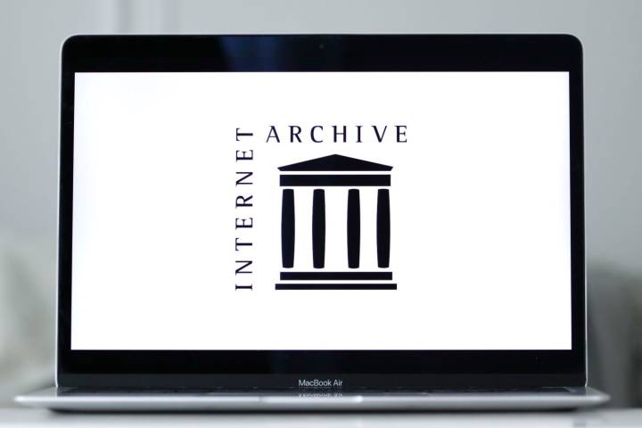 The Wayback Machine's Snapshotting Operations Are Undergoing a 'Breakdown'