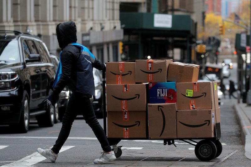 Amazon sees faster delivery speeds with hi-tech driver eyeglasses, AI
