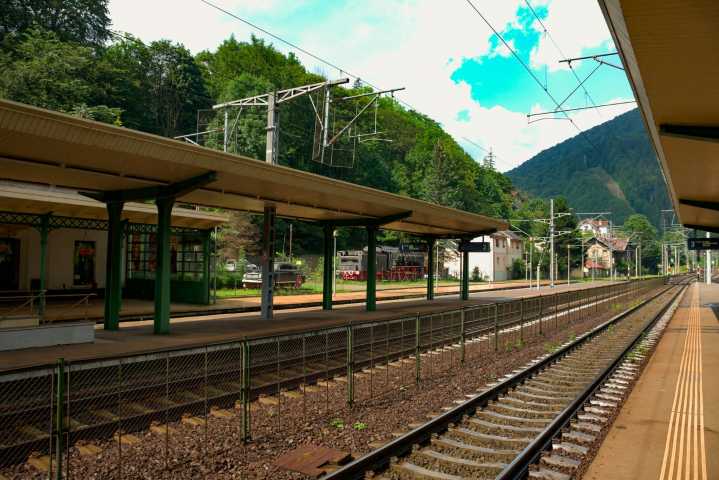 ¿Cuál es la propuesta de reubicación de la estación del tren en Querétaro?