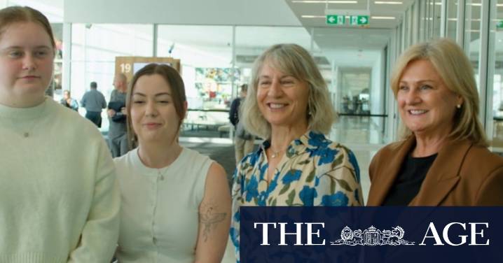 International Qantas service resumes in South Australia