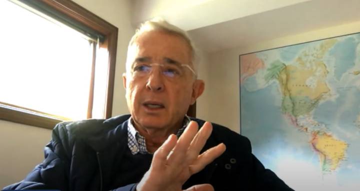 El expresidente Álvaro Uribe Vélez hizo un llamado a los cinco precandidatos del Centro Democrático para que atiendan la crisis en la Amazonía