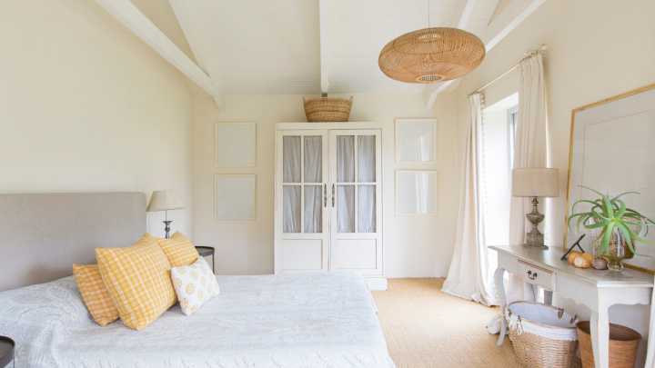 The Outdated Trend That Is Taking Up Way Too Much Space In Your Bedroom