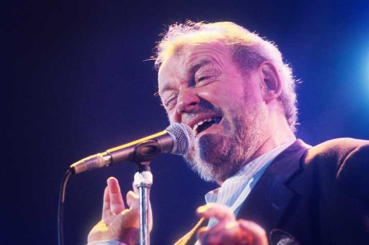 Late rocker Joe Cocker getting into Rock Hall with a little help from his friends