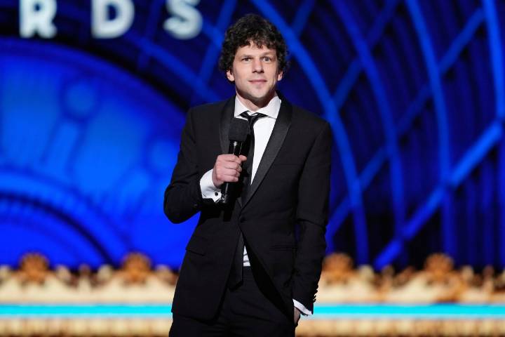 Jesse Eisenberg donará un riñón a un desconocido: “Estoy muy emocionado de hacerlo”
