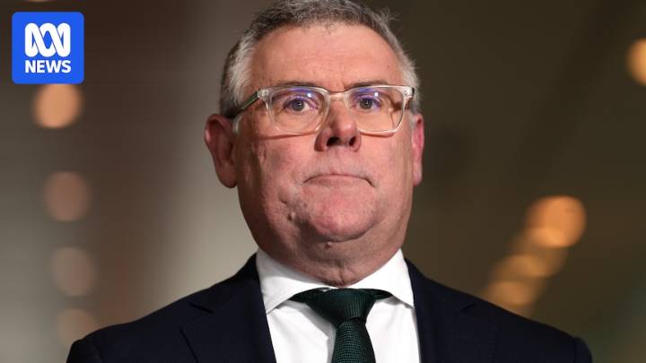 Federal politics live: Labor to introduce long-awaited environmental protection bill to parliament