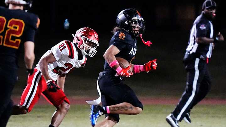 Live football score updates with league titles, playoff bids on line