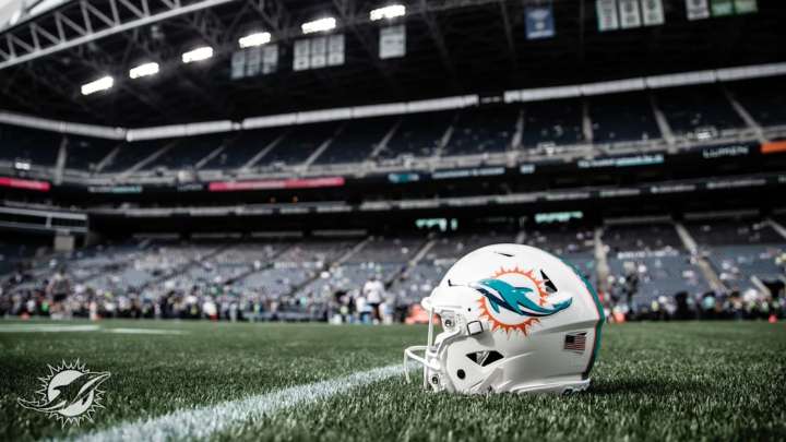 Dolphins make too many costly mistakes in 28