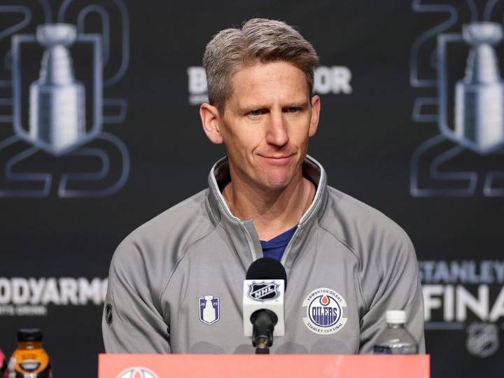 Edmonton Oilers coach Knoblauch with radical new approach to line