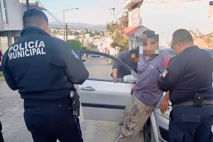 Policía municipal y Protección Civil capitalina brindan auxilio a dos personas lesionadas por arma de fuego en 3 Volcanes