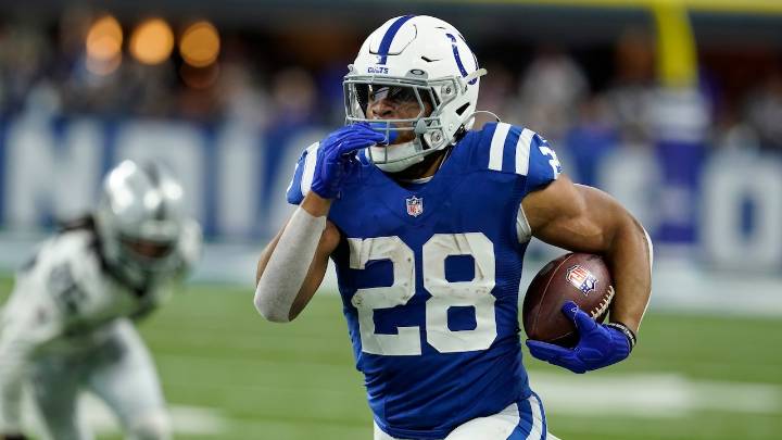 Experts release Jonathan Taylor projections and Raiders vs. Colts Week 5 predictions