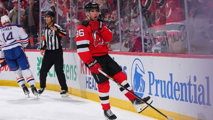 Jack Hughes helps Devils defeat Oilers for 4th straight win