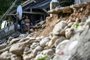 Philippines begins clean-up after powerful twin quakes