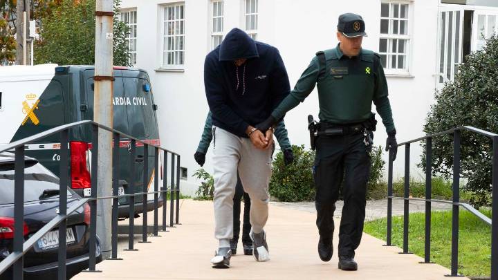 En libertad los tres detenidos en la operación contra el pesquero Lobo do mar de Camariñas