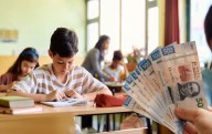 Entregan más de 5 mdp en becas para estudiantes