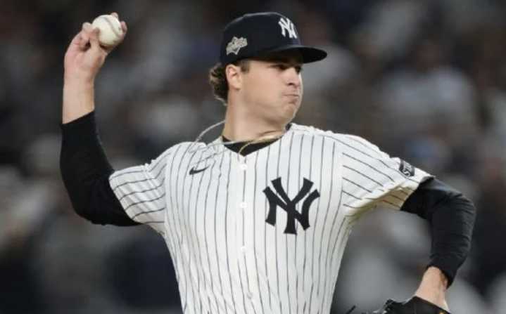 Yankees blanquean 4-0 a Medias Rojas para ganar serie de comodines. Schlittler poncha a 12