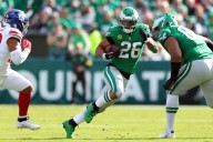 Deadspin | Saquon Barkley’s 65-yard TD sparks Eagles’ rout of Giants at home