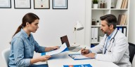 ¿Por qué aumentan los diagnósticos de cáncer entre las personas jóvenes?