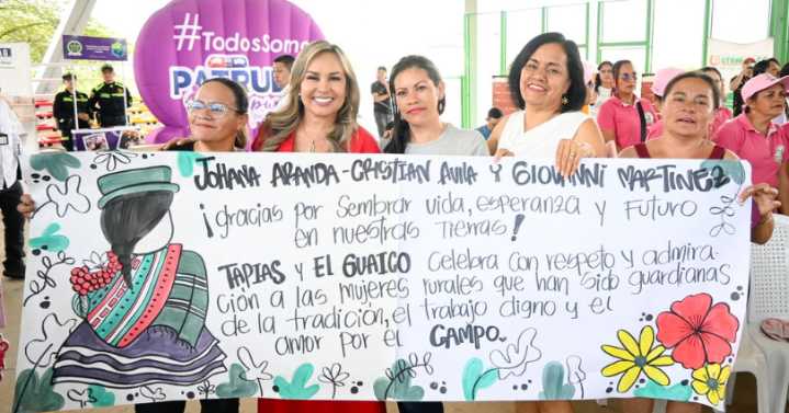 Alcaldía celebró el Día de la Mujer Rural con reconocimiento a más de 200 campesinas