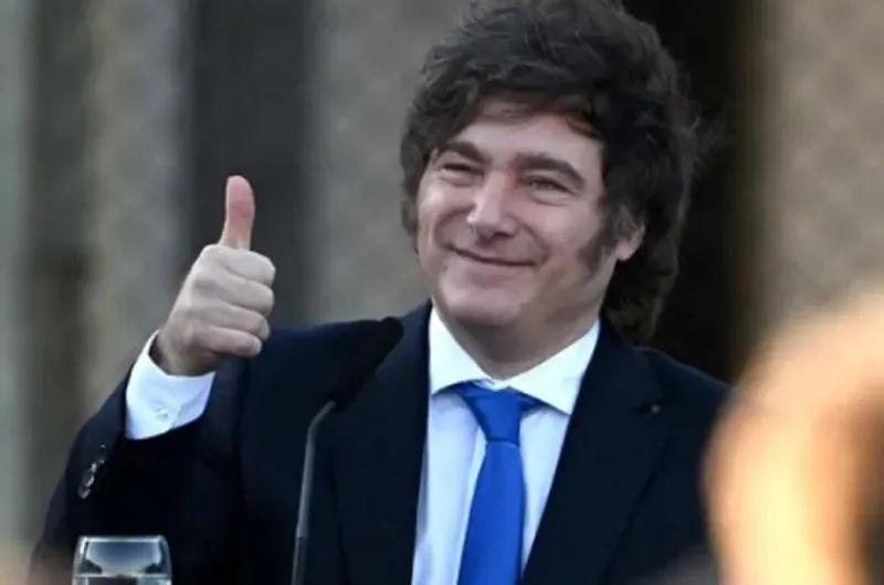 Financial Times advierte que el plan económico de Milei "difícilmente tenga éxito"