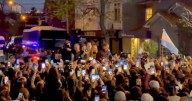 Elecciones 2025: Milei encabezó una masiva caravana en Mar del Plata