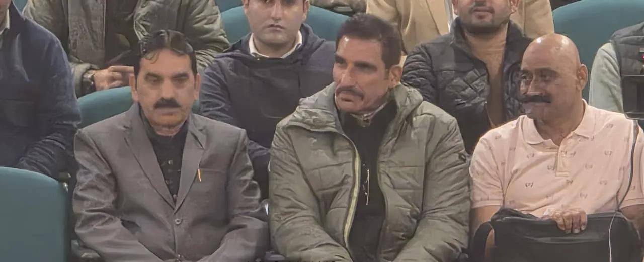 Cinema meets legislature: Prominent Bollywood actor Mukesh Rishi makes guest appearance in Assembly