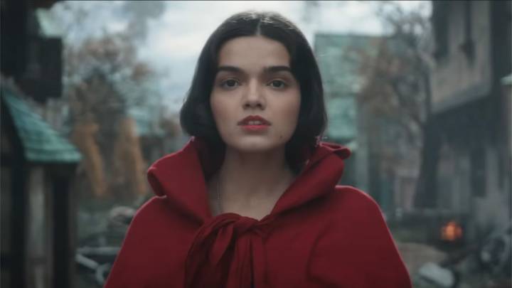 'I’m A Duck.' Rachel Zegler Explains Why She’s Not Bothered By Ongoing Snow White Criticism Online
