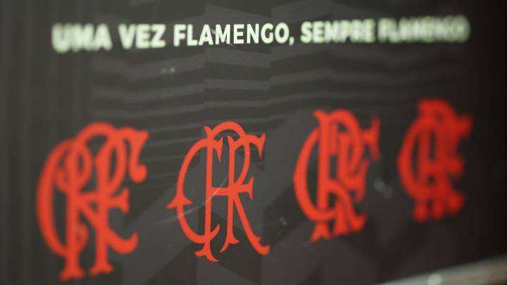 Source: 46 hurt after Flamengo fan bus overturns