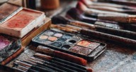 Salud advierte sobre exposición al plomo como maquillajes y pinturas; riesgos, cómo evitarlo y alimentación para prevenir enfermedades