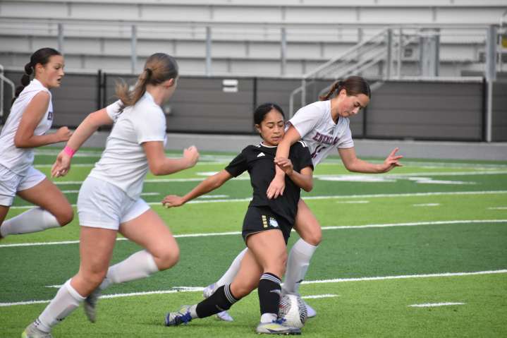 Decatur soccer struggles continue in loss to Enumclaw