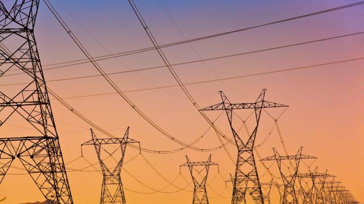 NSW farmers ‘in tears’ over state-run renewables project backflip on towering transmission corridor