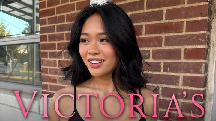 Suni Lee Walking In Victoria's Secret Fashion Show